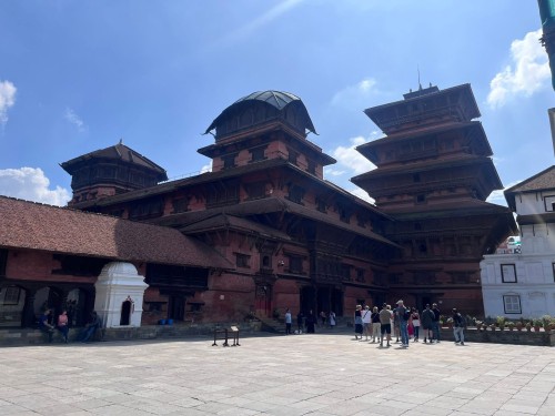 Decouvert le vallee de katmandou en face de Himalayas